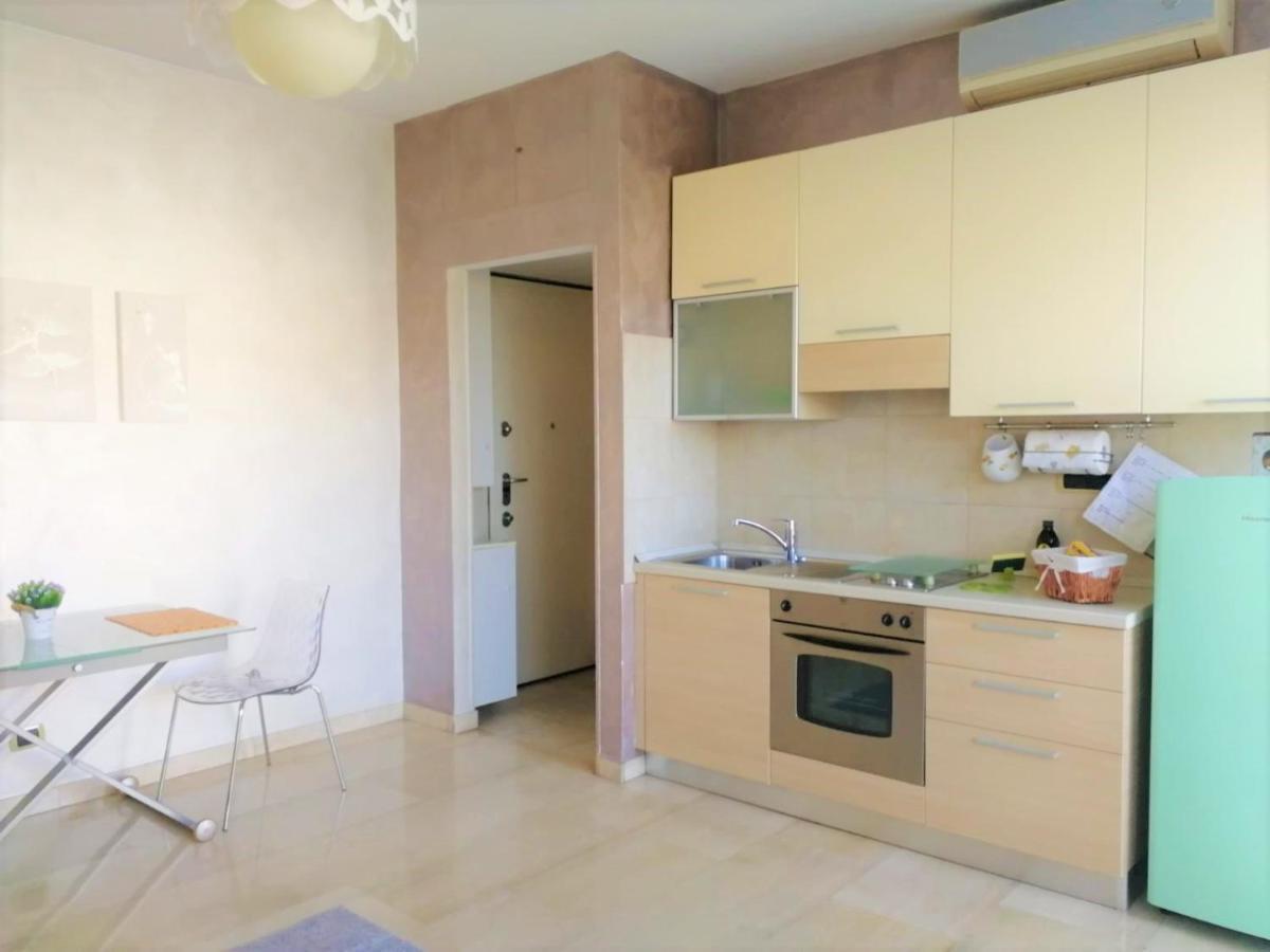 Gef House - Studio Apartment Bande Nere Милан Экстерьер фото
